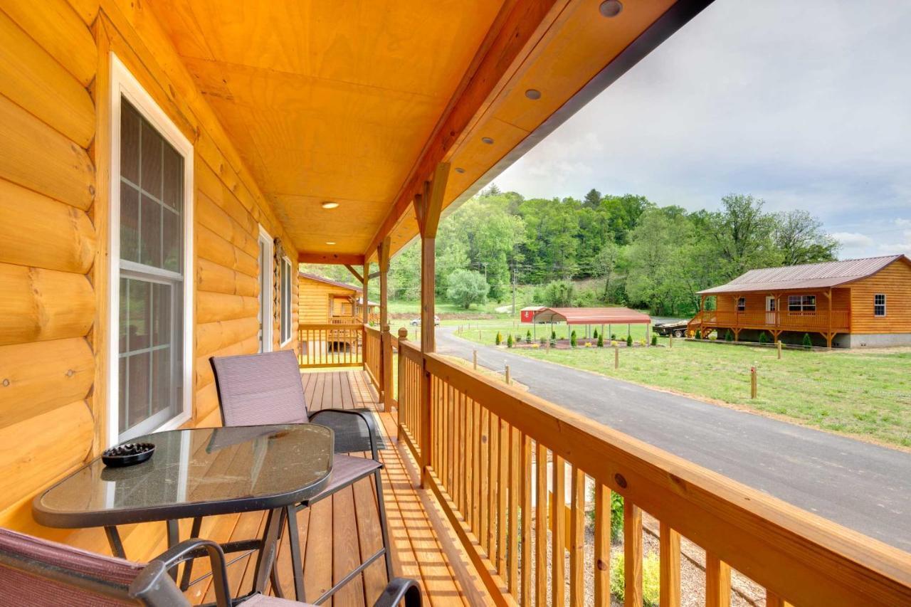 Bears Den Cabin With Porch About 5 Mi To Bryson City! Exterior foto